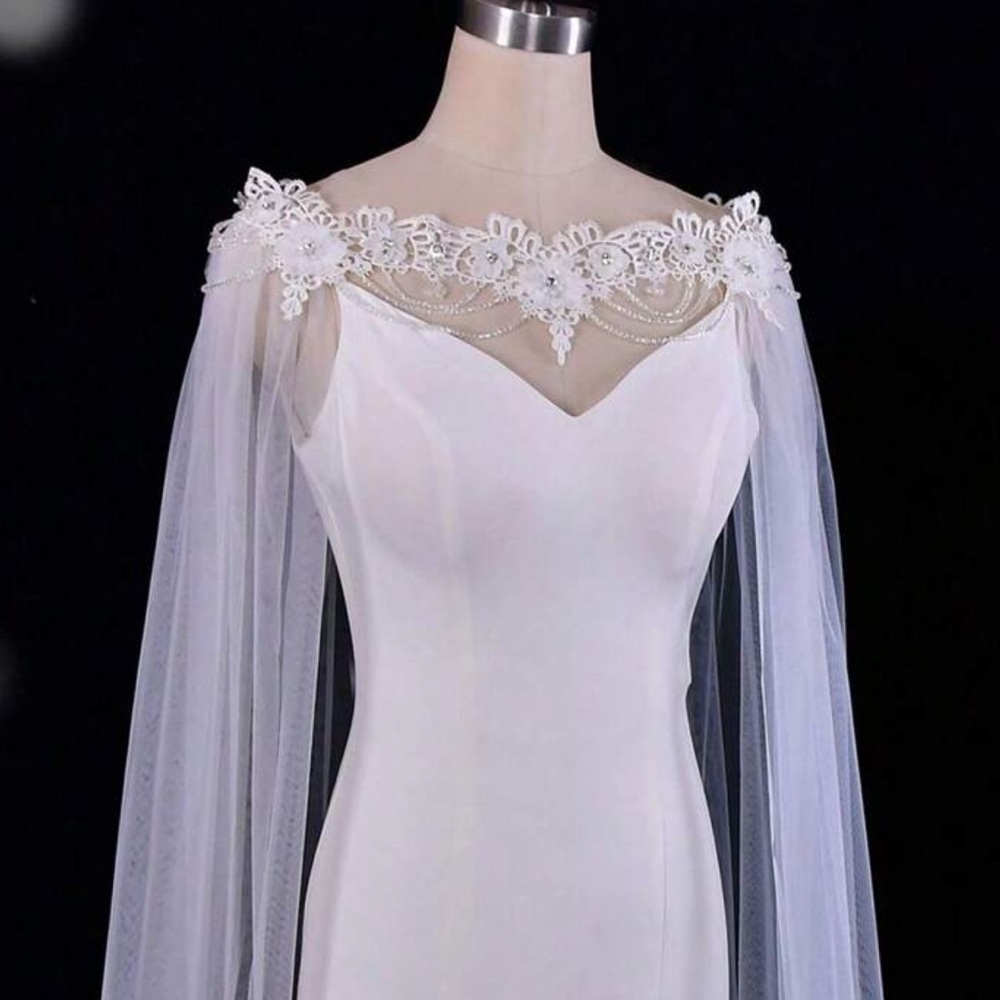 Elegant Bridal White Lace Appliqué Long Cape